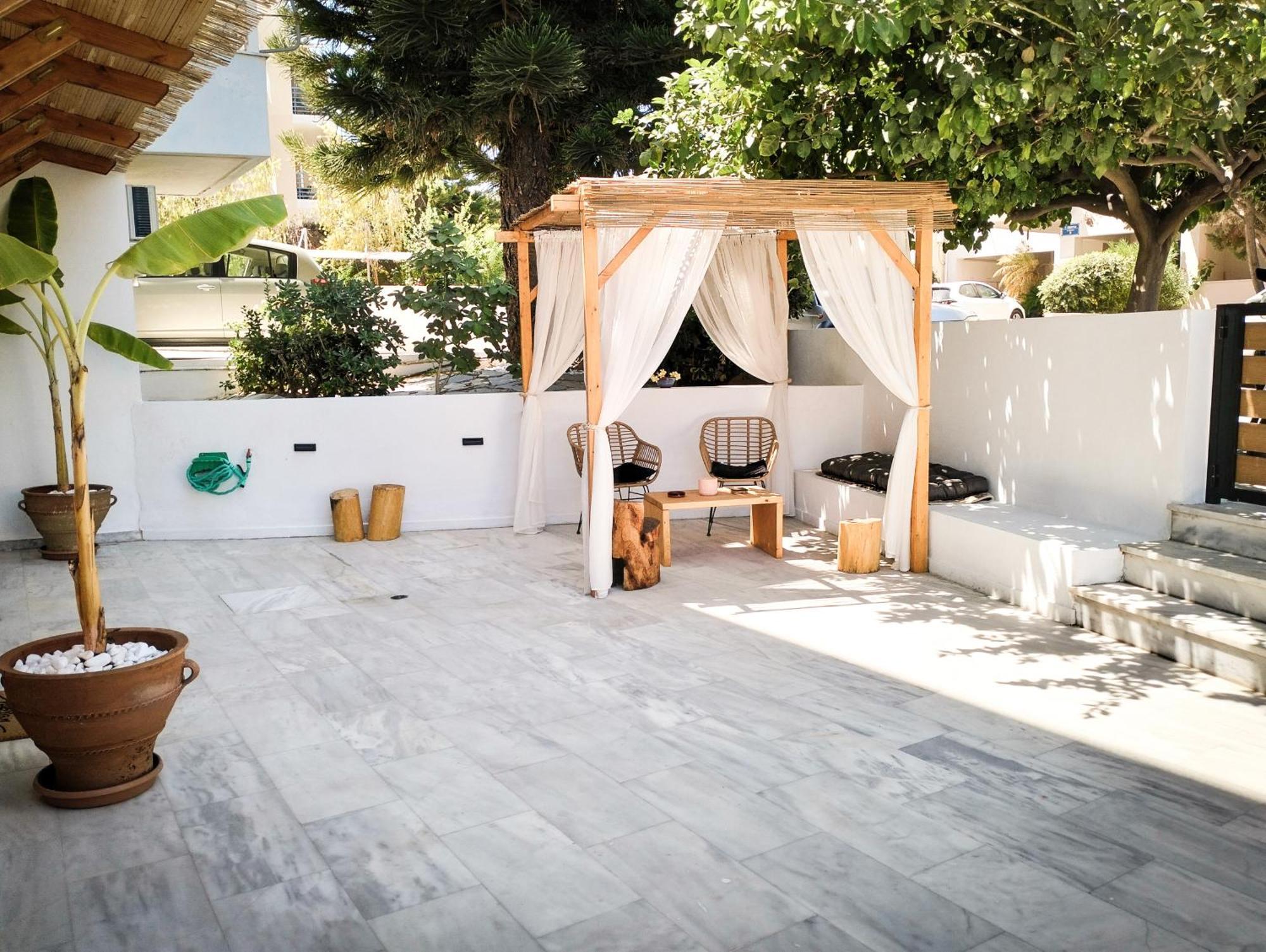 Estia Residence,